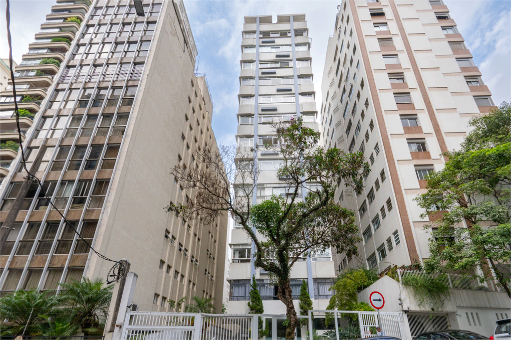 Apartamento de 164m², 4 dormitórios e 2 vagas. R$ 1.500.000,00 Higienópolis