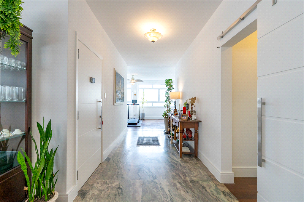 Apartamento de 164m², 4 dormitórios e 2 vagas. R$ 1.500.000,00 Higienópolis