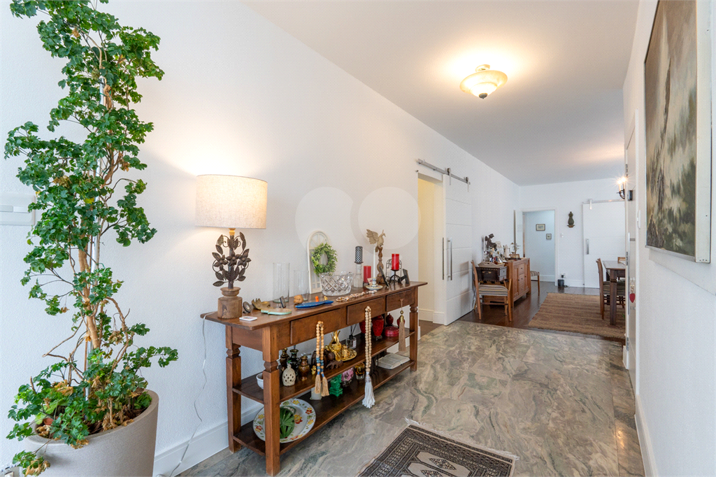Apartamento de 164m², 4 dormitórios e 2 vagas. R$ 1.500.000,00 Higienópolis