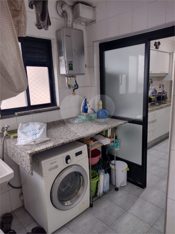 APARTAMENTO em MORUMBI