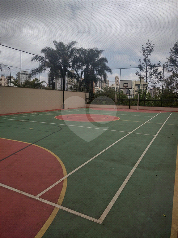 APARTAMENTO em MORUMBI