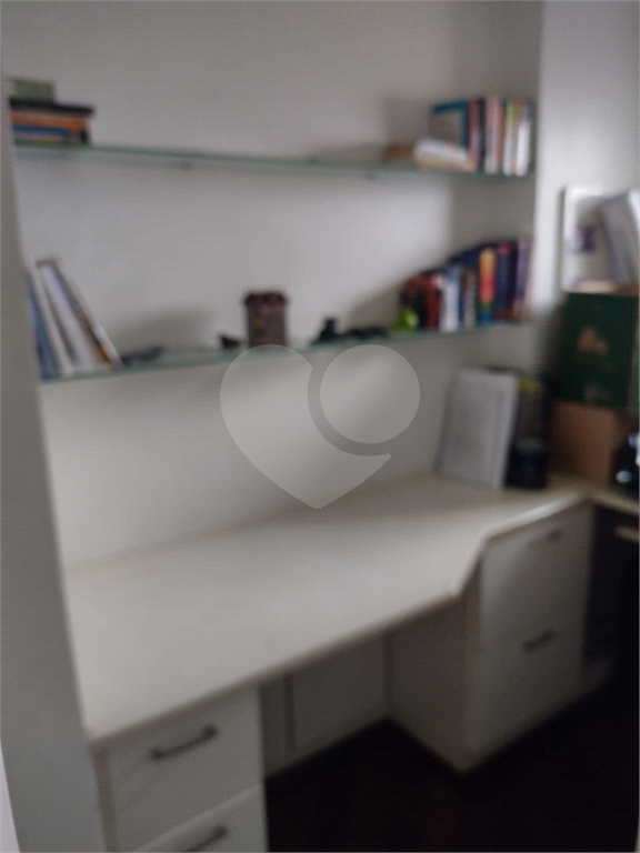 APARTAMENTO em MORUMBI