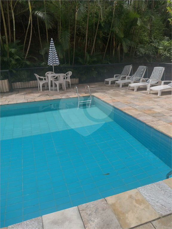 APARTAMENTO em MORUMBI