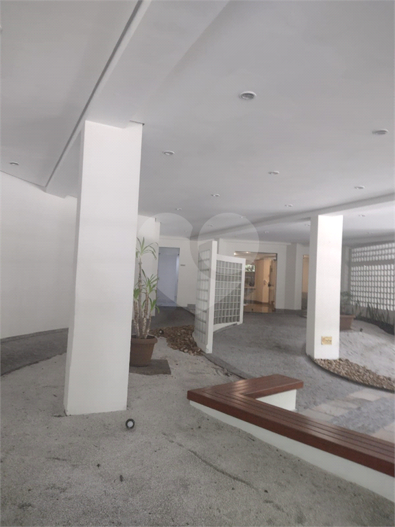 APARTAMENTO em MORUMBI