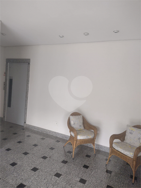 APARTAMENTO em MORUMBI