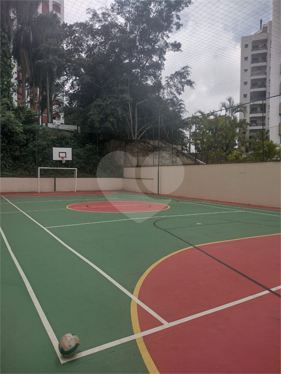 APARTAMENTO em MORUMBI