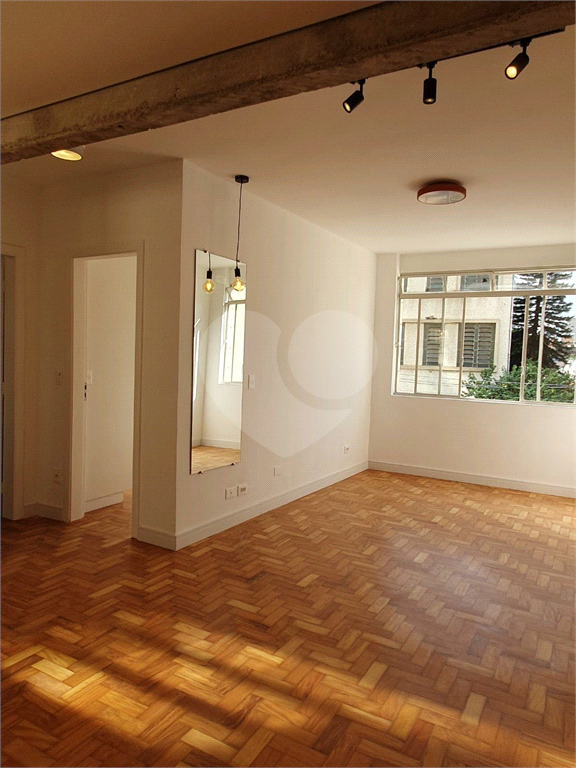 Apartamento à venda com 1 quarto, 42m² - Foto 14