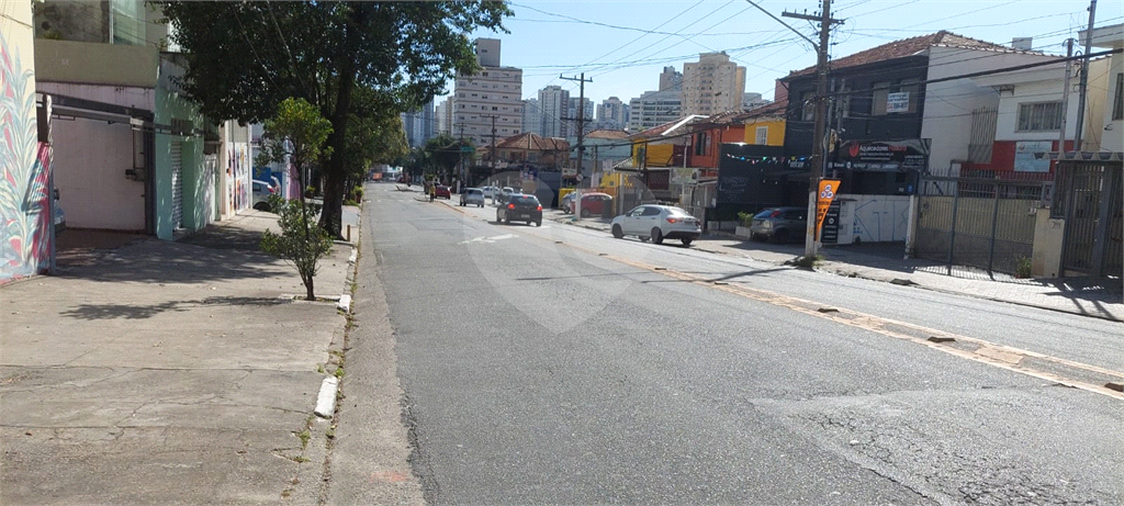 Sobrado 04 dormitórios na Avenida Pompéia a 500 m do metrô Vila Madalena