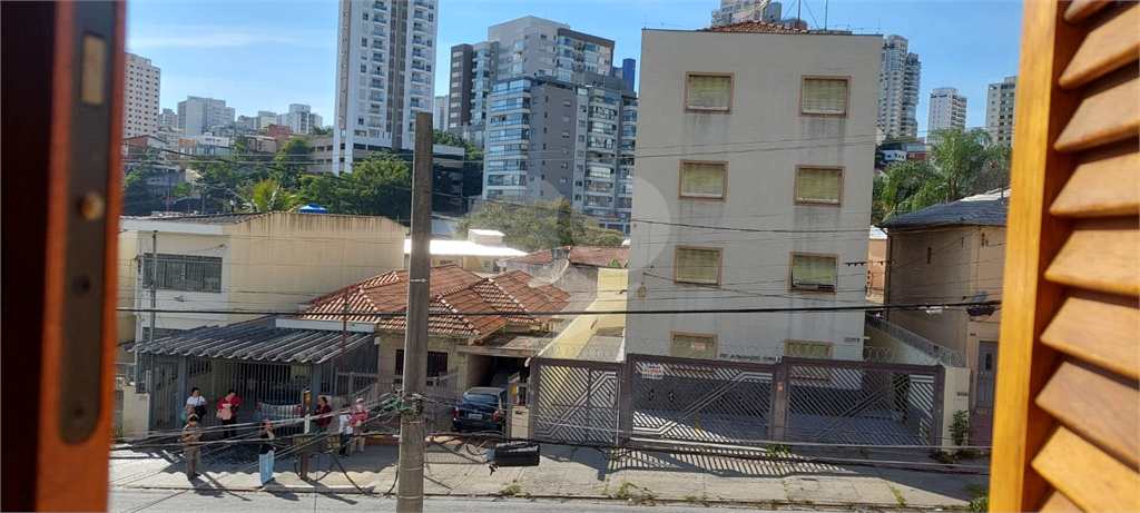 Sobrado 04 dormitórios na Avenida Pompéia a 500 m do metrô Vila Madalena