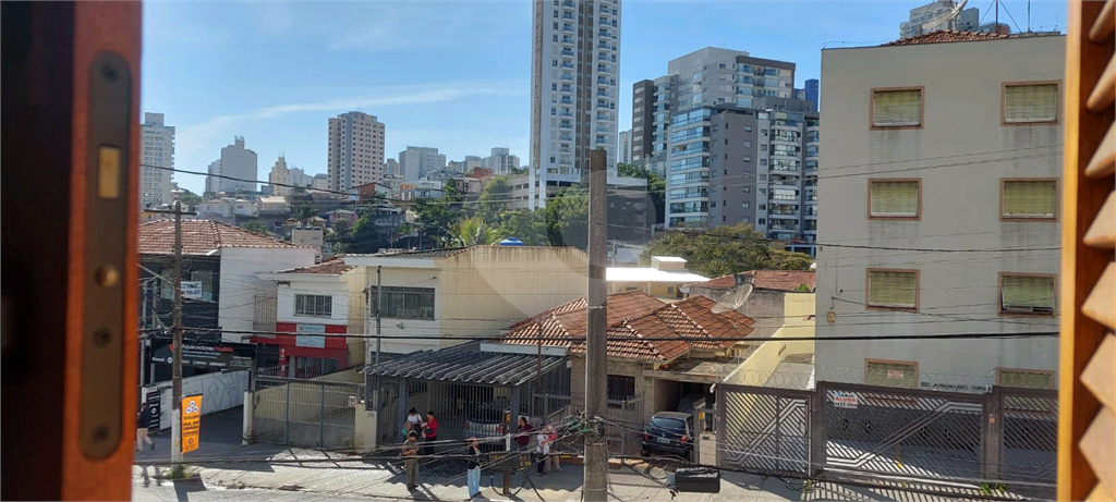 Sobrado 04 dormitórios, 03 banheiros, 2 salas a 500 m do metrô Vila Madalena