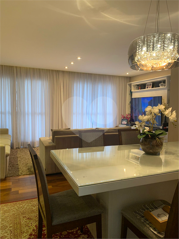 Apartamento a venda em Santana, varanda gourmet, 3 dormitórios 2 suítes e 2 vagas e depósito.