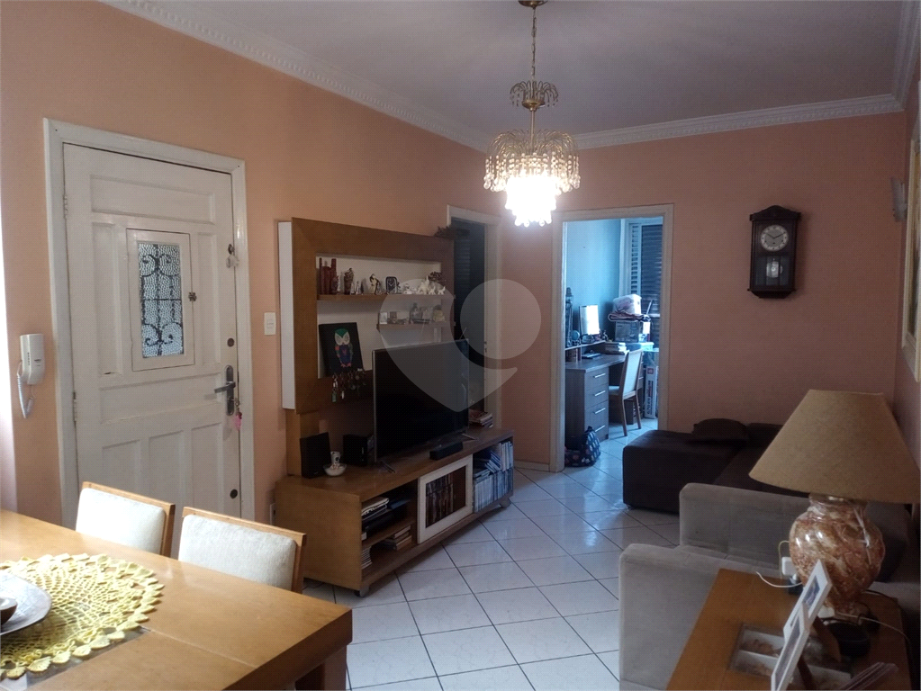 Apartamento em Santana ao lado do Supermercado Pastorinho