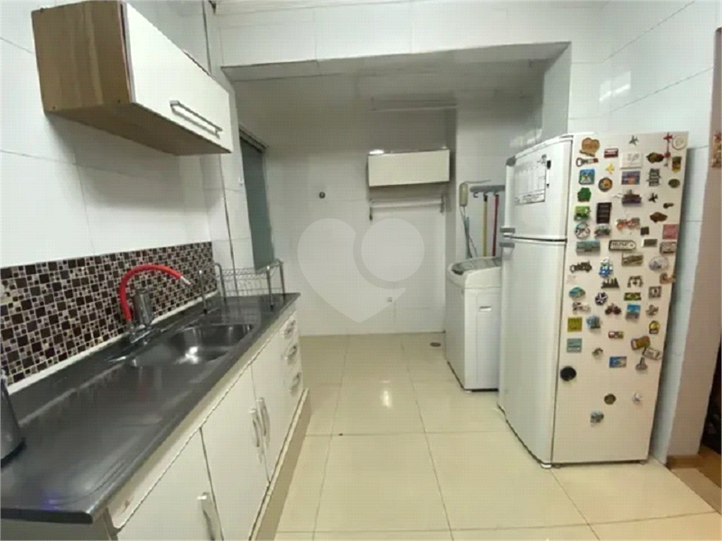 APARTAMENTO em LAPA
