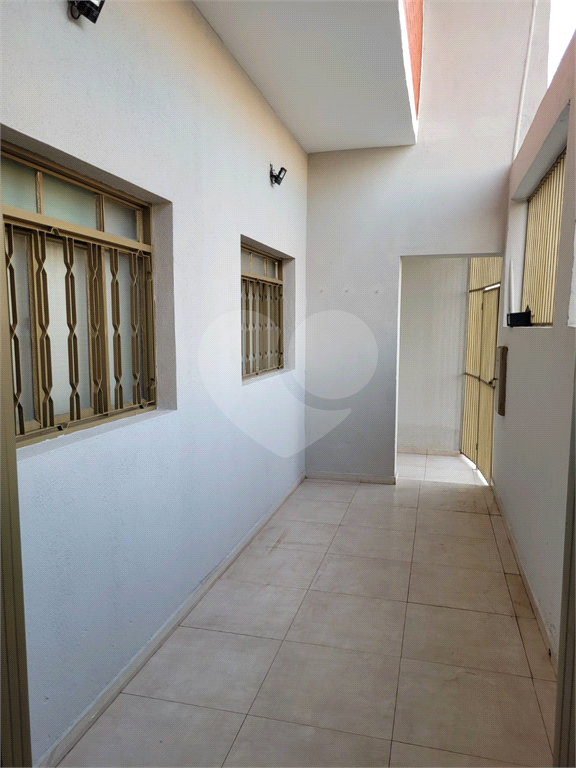 Casa à venda com 3 quartos, 245m² - Foto 25