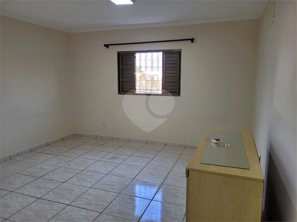 Casa à venda com 3 quartos, 245m² - Foto 15