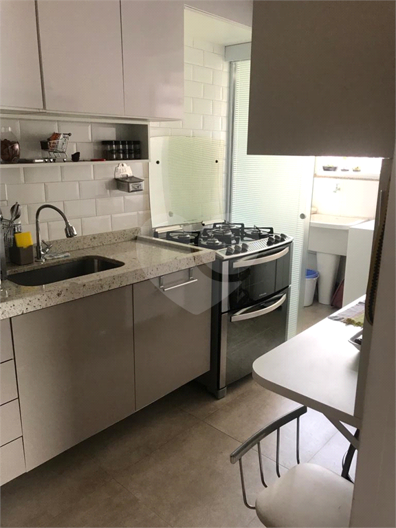 APARTAMENTO em SANTANA