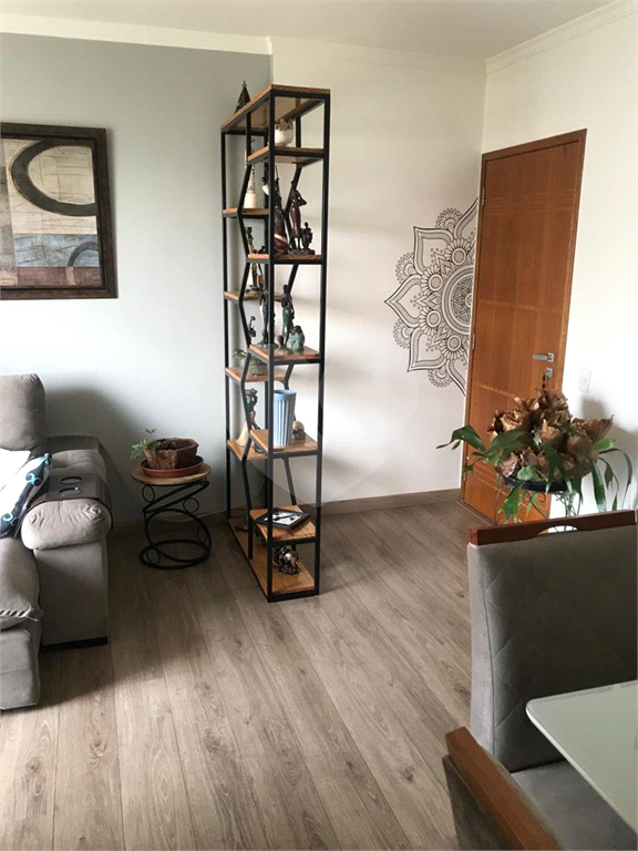 APARTAMENTO em SANTANA