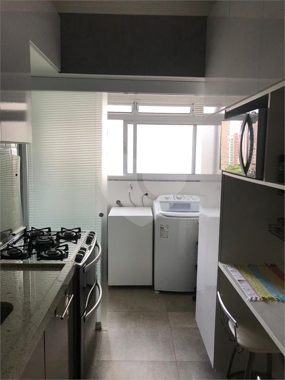 APARTAMENTO em SANTANA