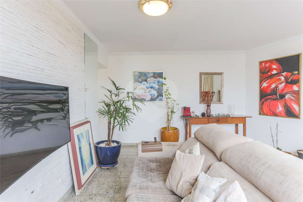 APARTAMENTO À VENDA COM, 3 QUARTOS E 1 VAGA EM PINHEIROS.