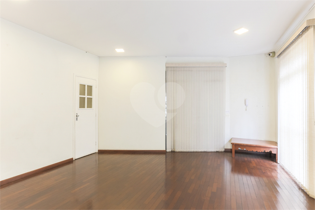 APARTAMENTO À VENDA COM, 3 QUARTOS E 1 VAGA EM PINHEIROS.