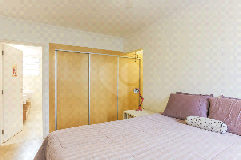 APARTAMENTO À VENDA COM, 3 QUARTOS E 1 VAGA EM PINHEIROS.