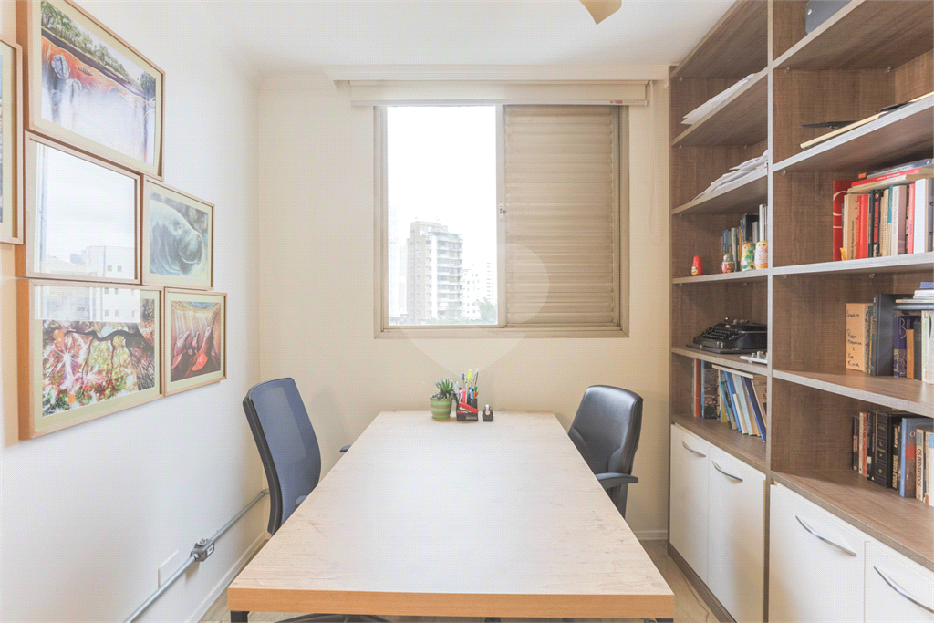 APARTAMENTO À VENDA COM, 3 QUARTOS E 1 VAGA EM PINHEIROS.