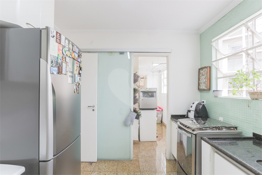 APARTAMENTO À VENDA COM, 3 QUARTOS E 1 VAGA EM PINHEIROS.