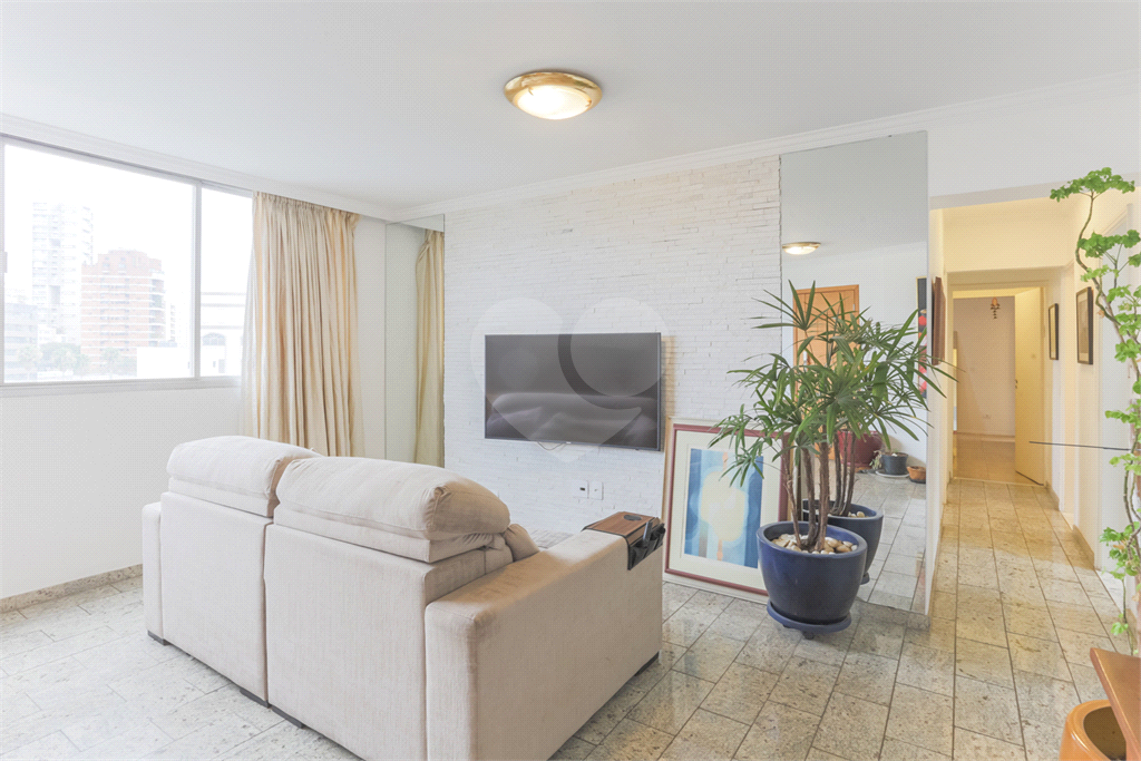 APARTAMENTO À VENDA COM, 3 QUARTOS E 1 VAGA EM PINHEIROS.
