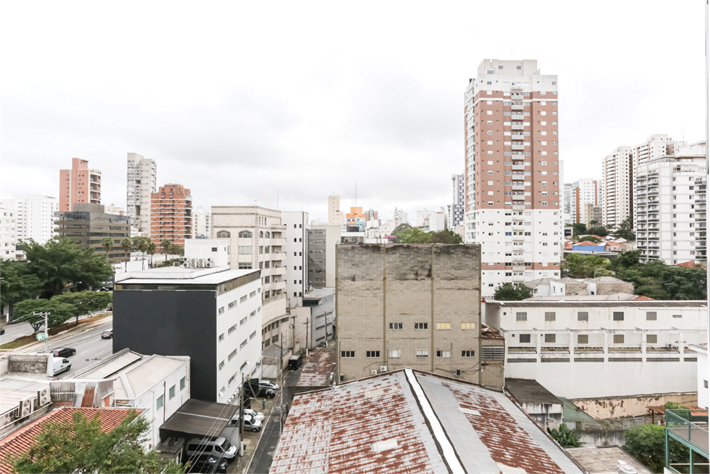 APARTAMENTO À VENDA COM, 3 QUARTOS E 1 VAGA EM PINHEIROS.