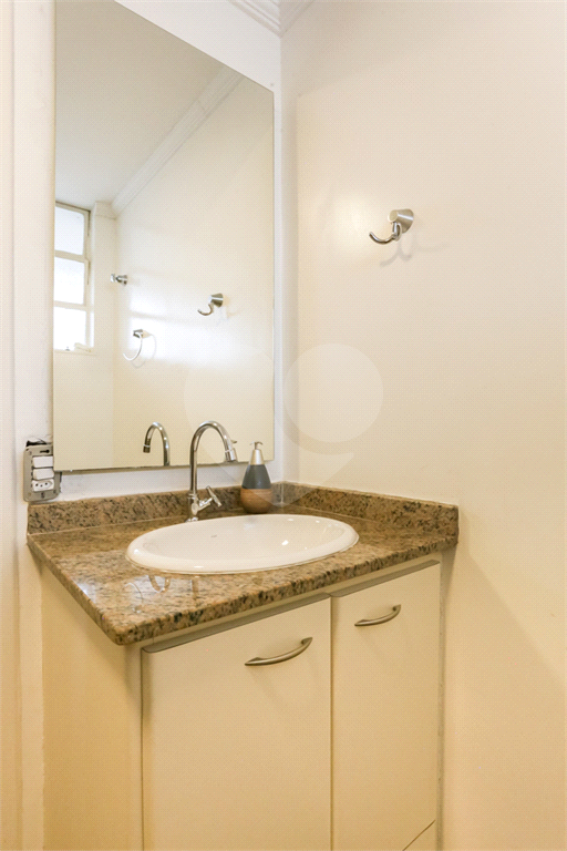 APARTAMENTO À VENDA COM, 3 QUARTOS E 1 VAGA EM PINHEIROS.