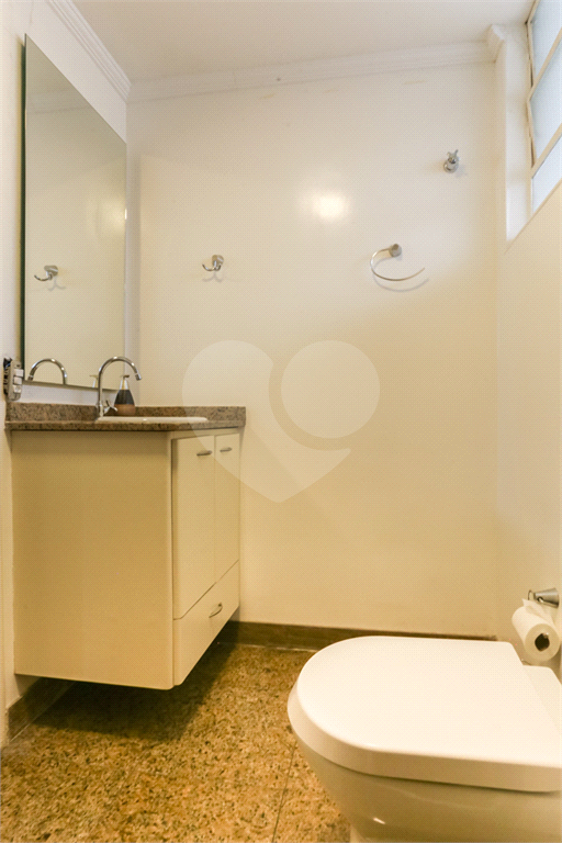 APARTAMENTO À VENDA COM, 3 QUARTOS E 1 VAGA EM PINHEIROS.