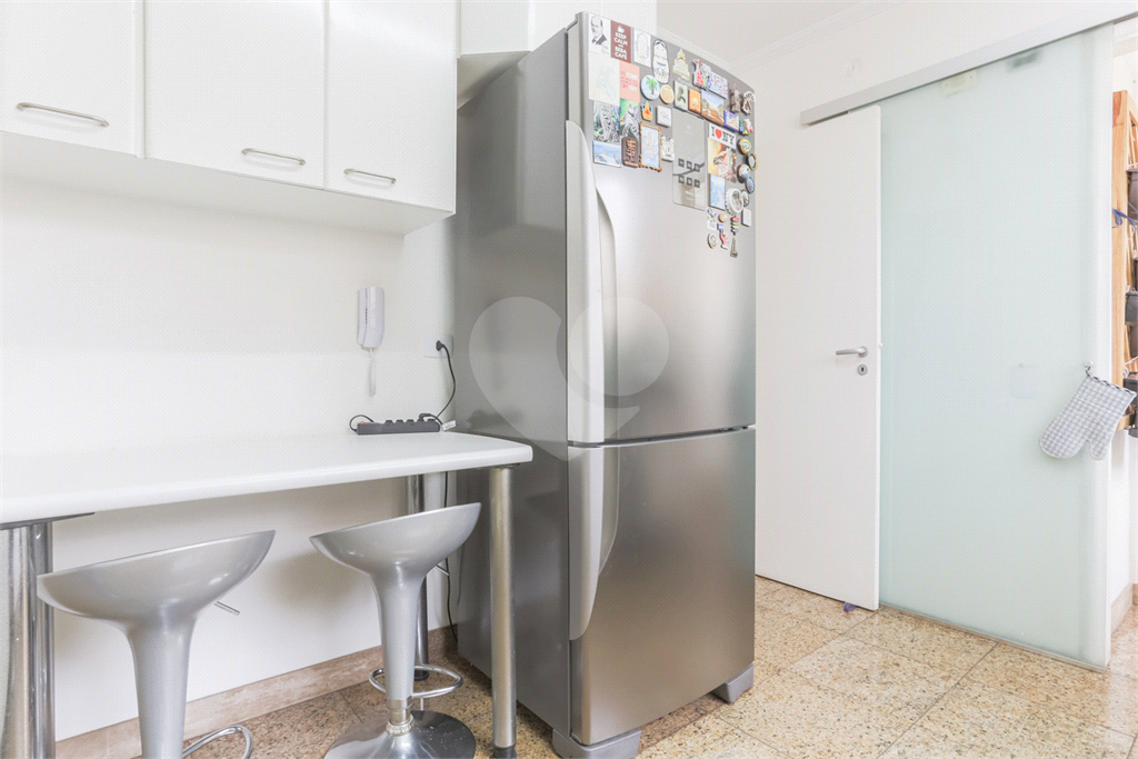APARTAMENTO À VENDA COM, 3 QUARTOS E 1 VAGA EM PINHEIROS.