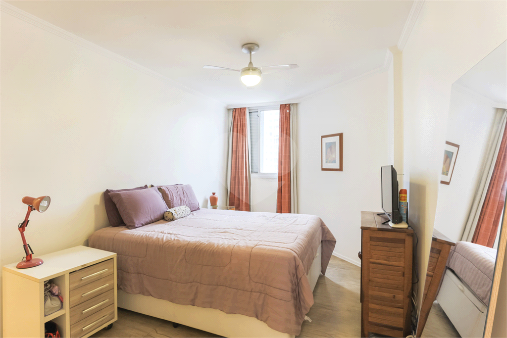 APARTAMENTO À VENDA COM, 3 QUARTOS E 1 VAGA EM PINHEIROS.