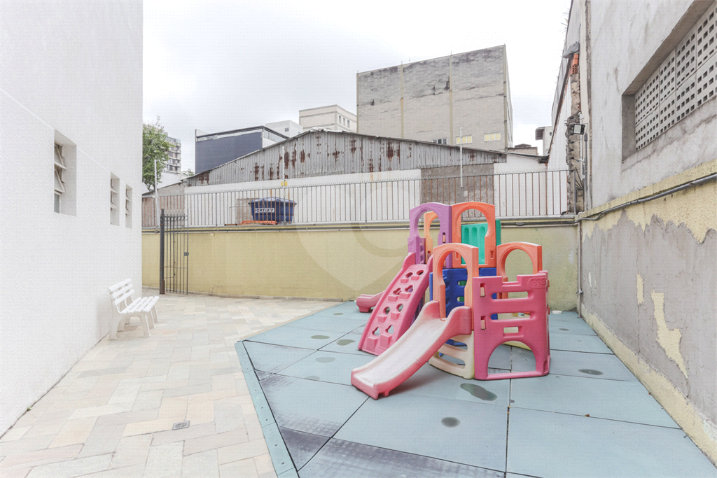 APARTAMENTO À VENDA COM, 3 QUARTOS E 1 VAGA EM PINHEIROS.