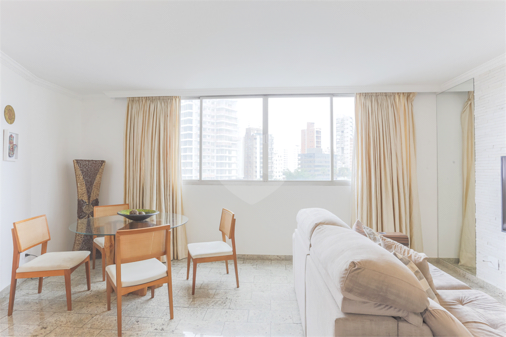 APARTAMENTO À VENDA COM, 3 QUARTOS E 1 VAGA EM PINHEIROS.