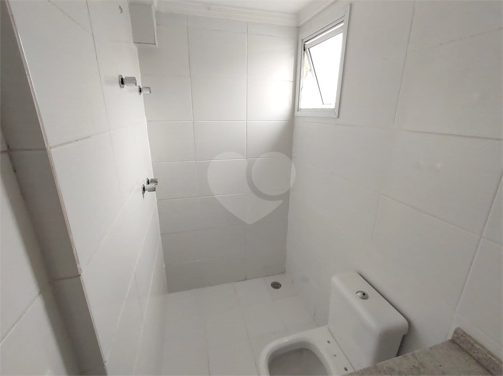 Apartamento Novo com 03 dormitórios em Santa Terezinha