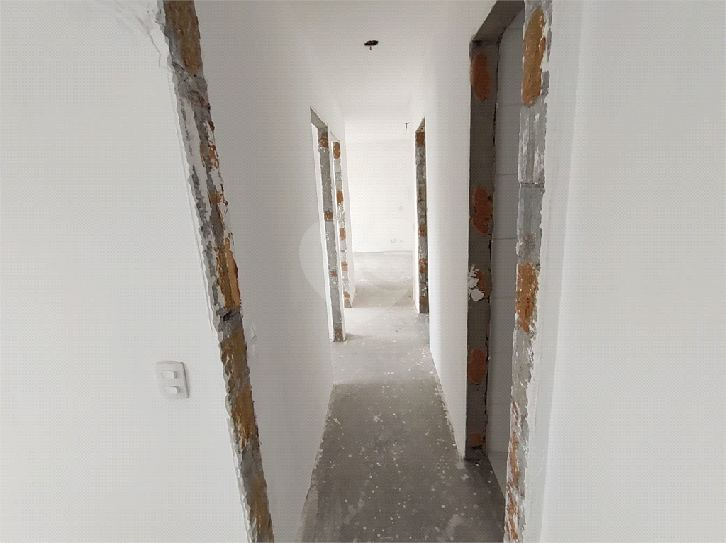 Apartamento Novo com 03 dormitórios em Santa Terezinha