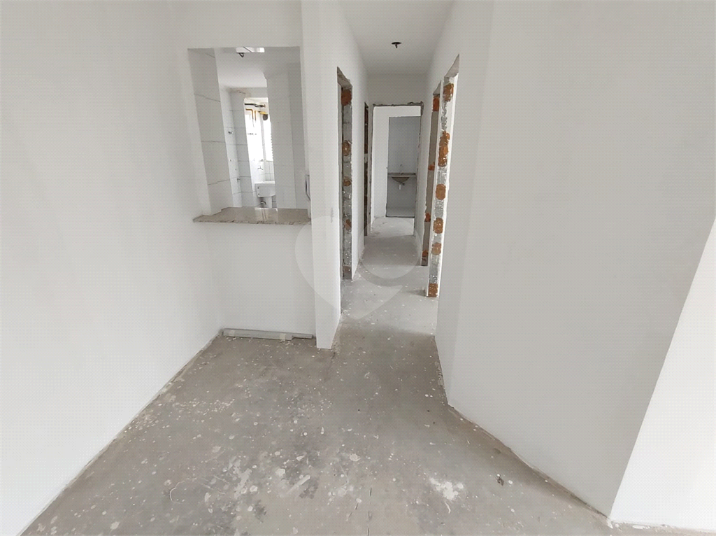 Apartamento Novo com 03 dormitórios em Santa Terezinha