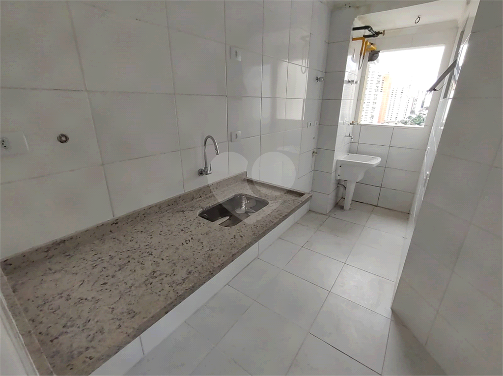 Apartamento Novo com 03 dormitórios em Santa Terezinha
