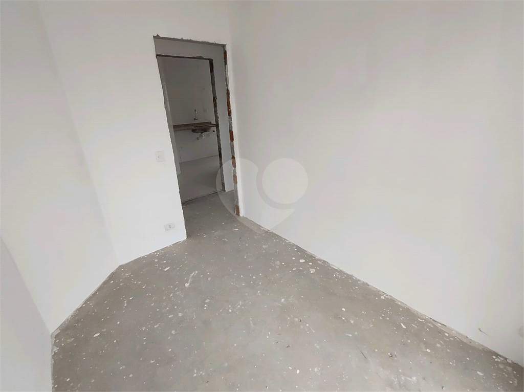 Apartamento Novo com 03 dormitórios em Santa Terezinha