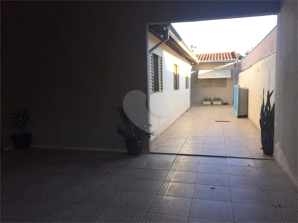 Casa à venda com 3 quartos, 174m² - Foto 17