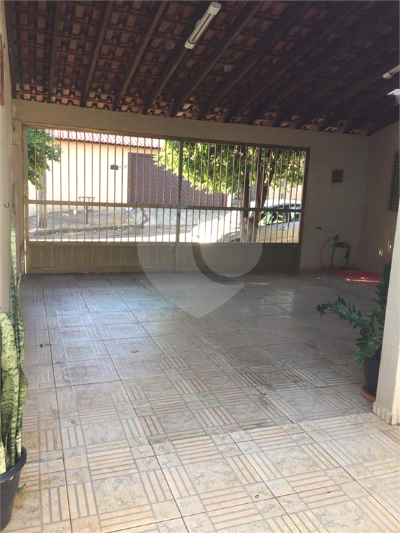 Casa à venda com 3 quartos, 174m² - Foto 24