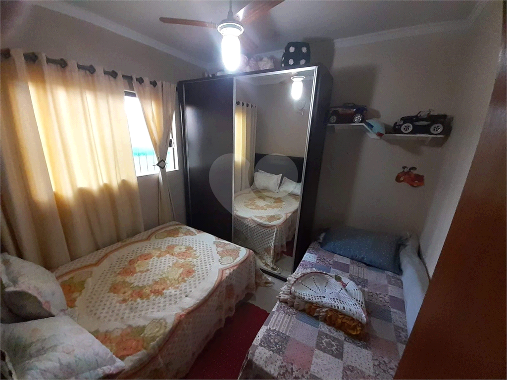 Casa à venda com 3 quartos, 200m² - Foto 26