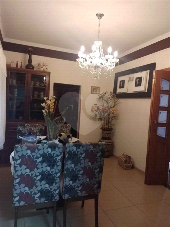 Casa à venda com 3 quartos, 200m² - Foto 13