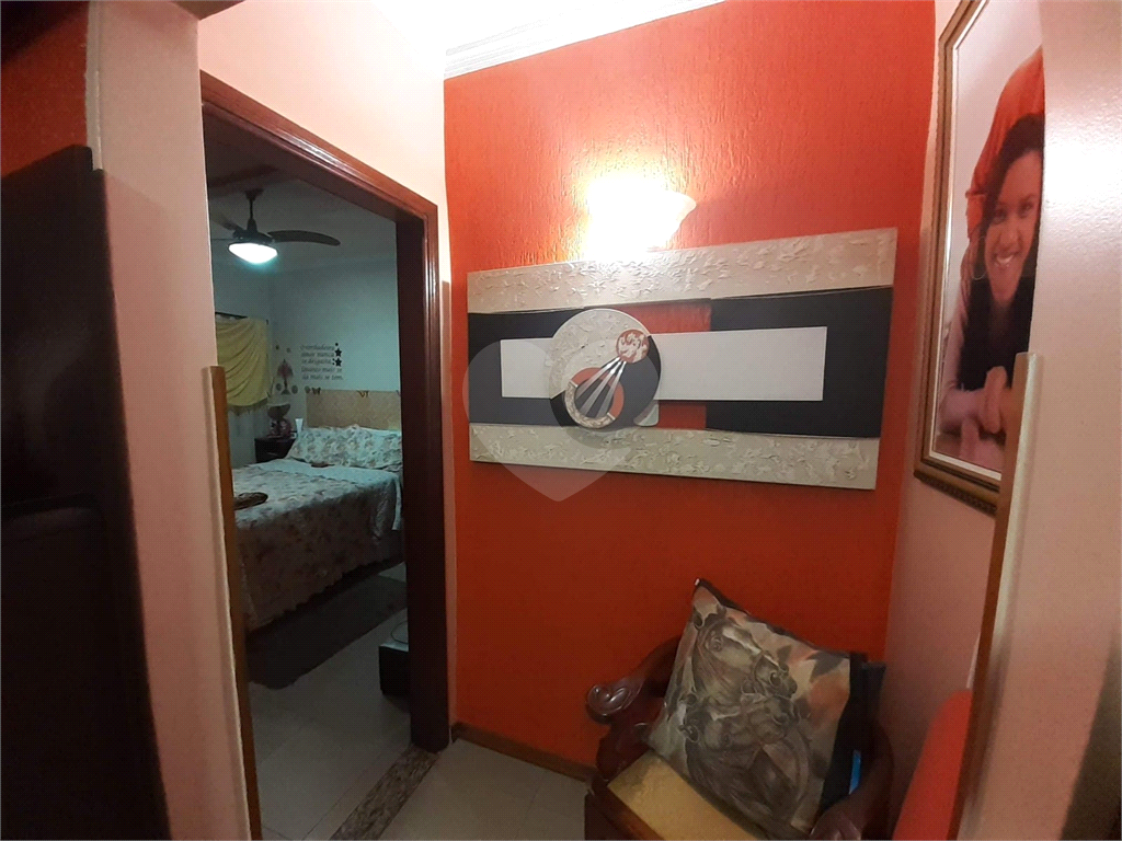 Casa à venda com 3 quartos, 200m² - Foto 18