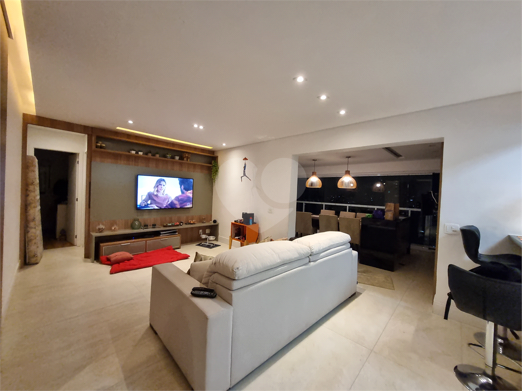 Apartamento mobiliado para locação em Santa Teresinha.