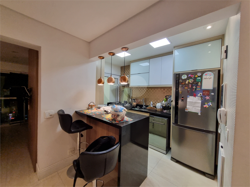 Apartamento mobiliado para locação em Santa Teresinha.