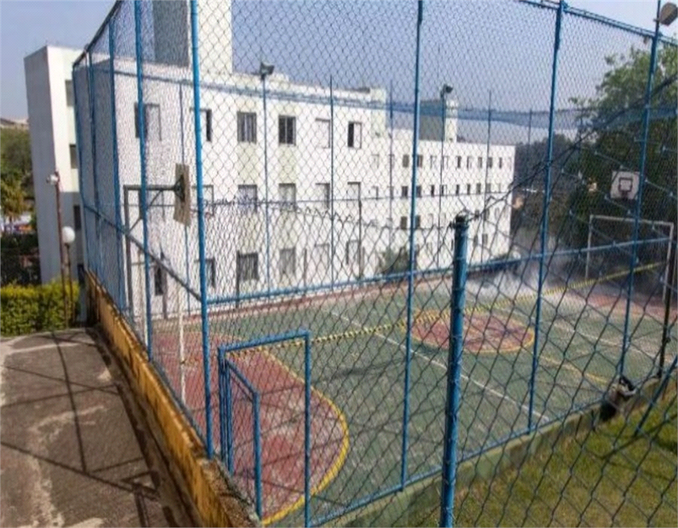 Apartamento à venda com 2 quartos, 70m² - Foto 32