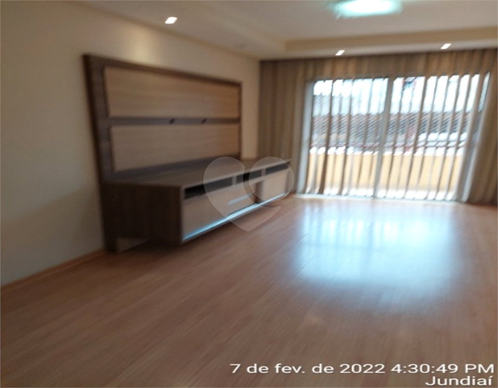 Apartamento à venda com 2 quartos, 70m² - Foto 2