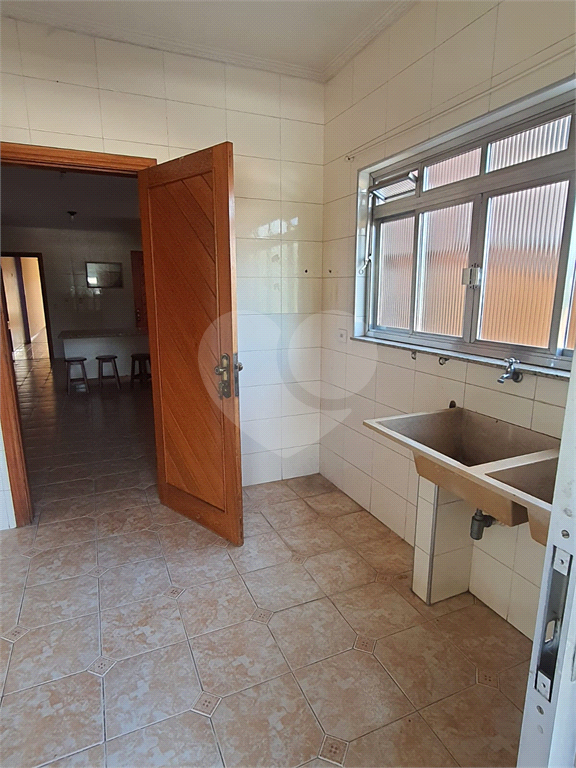 SOBRADO em VILA PEREIRA BARRETO